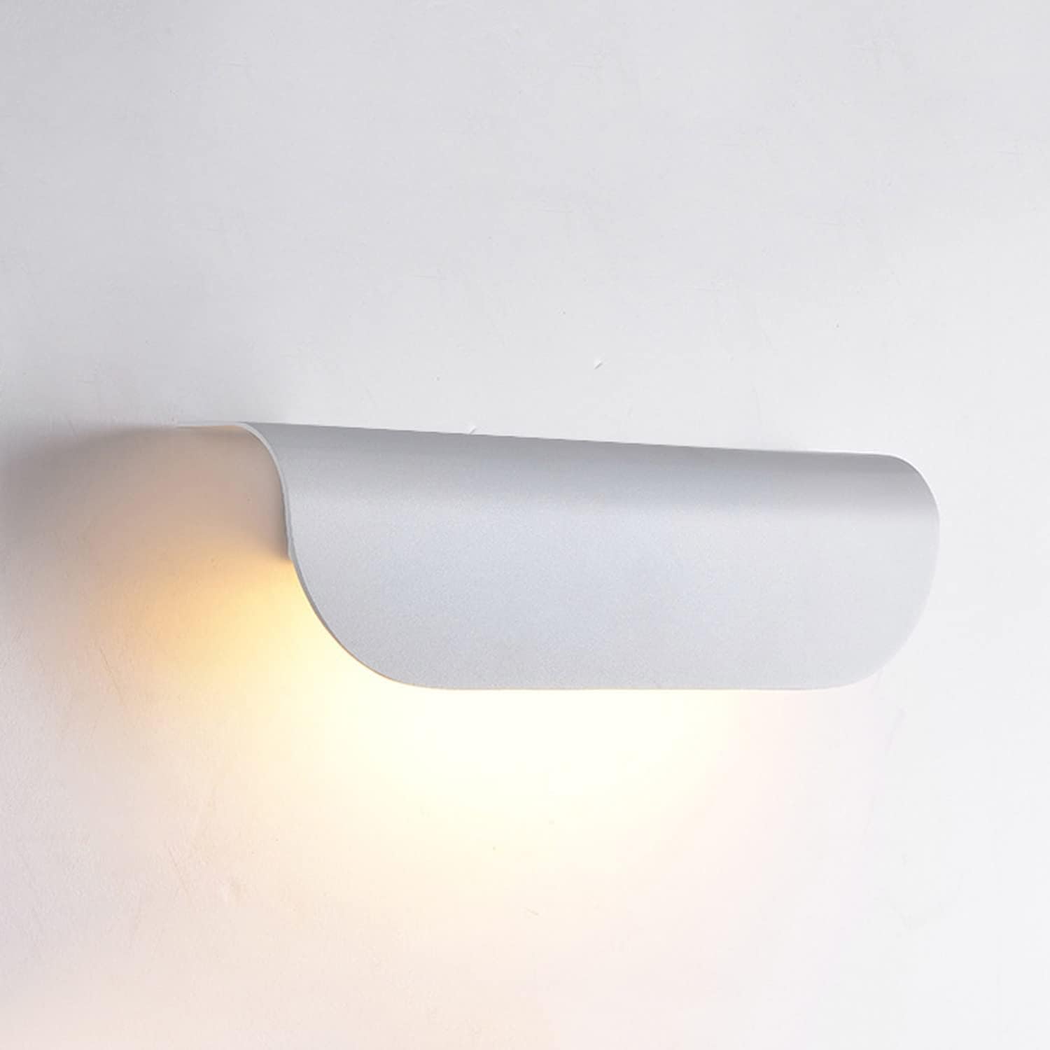 Modern Semi-Arched Outdoor Wall Lamp – Black & White Metal Design