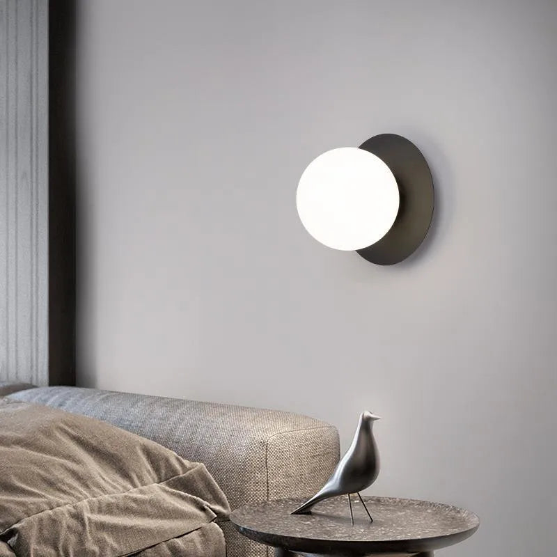 Compact Indoor Wall Lamp – Space-Saving Metal and Glass Design