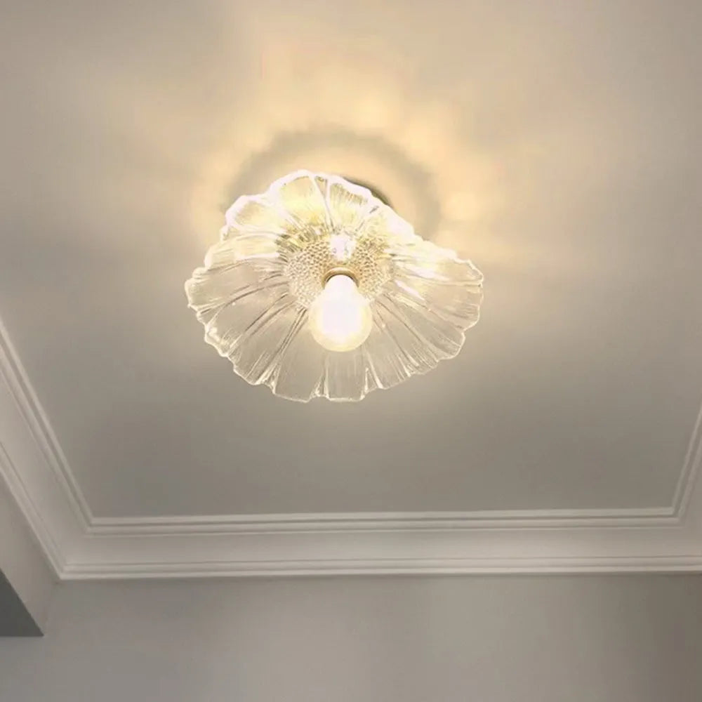 Flower-Shaped Pendant Light – Clear Glass Petals with Retro Brass Details
