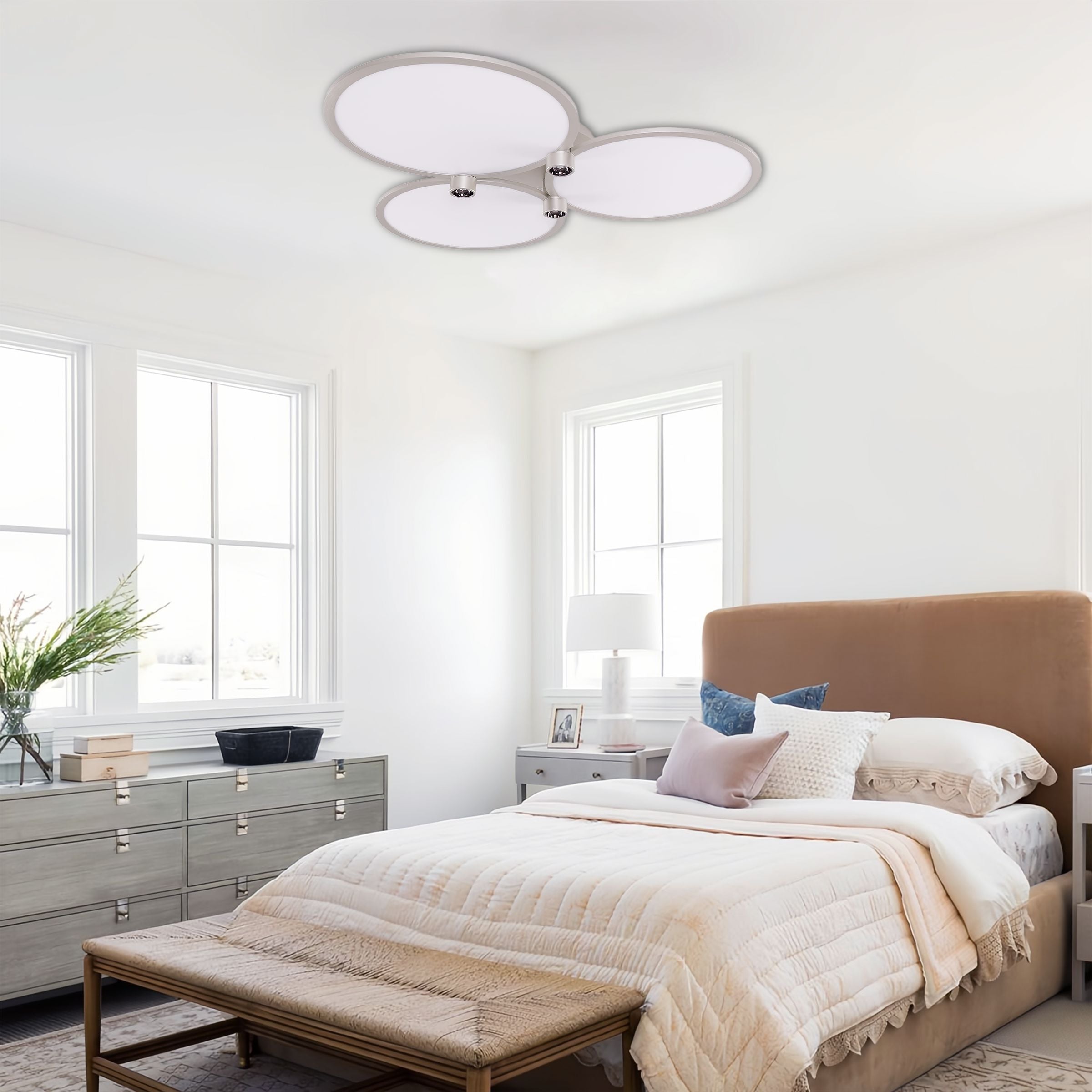 Three-Disk Full Spectrum Ceiling Light – Modern Silver & Gold Finish