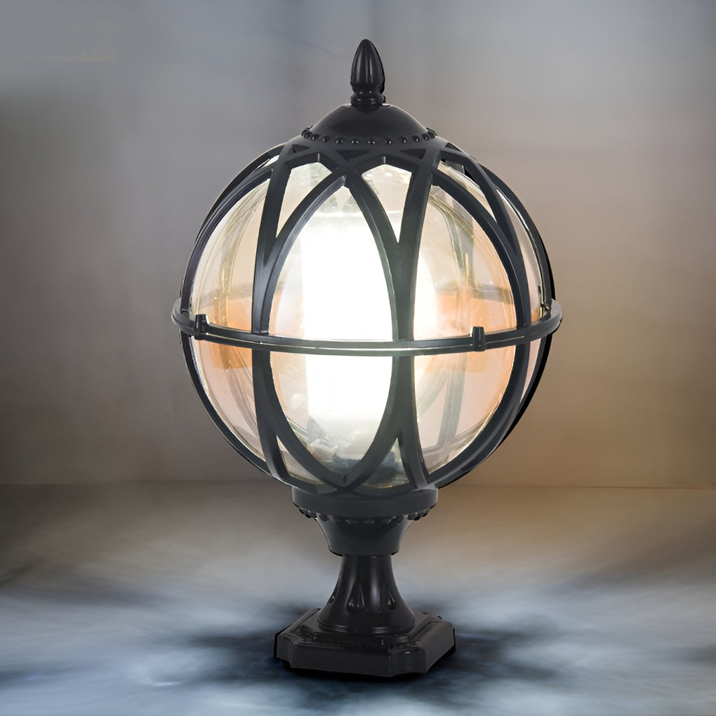 Vintage Outdoor Wall Lantern – Classic Glass & Metal Light for Porch