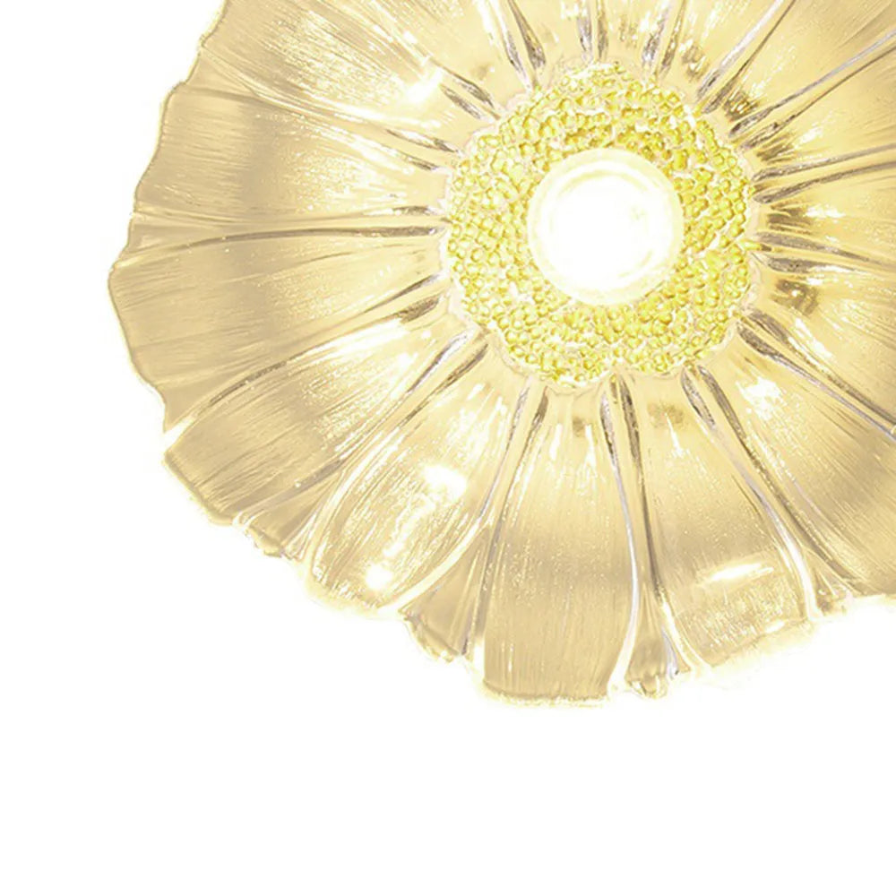 Flower-Shaped Pendant Light – Clear Glass Petals with Retro Brass Details