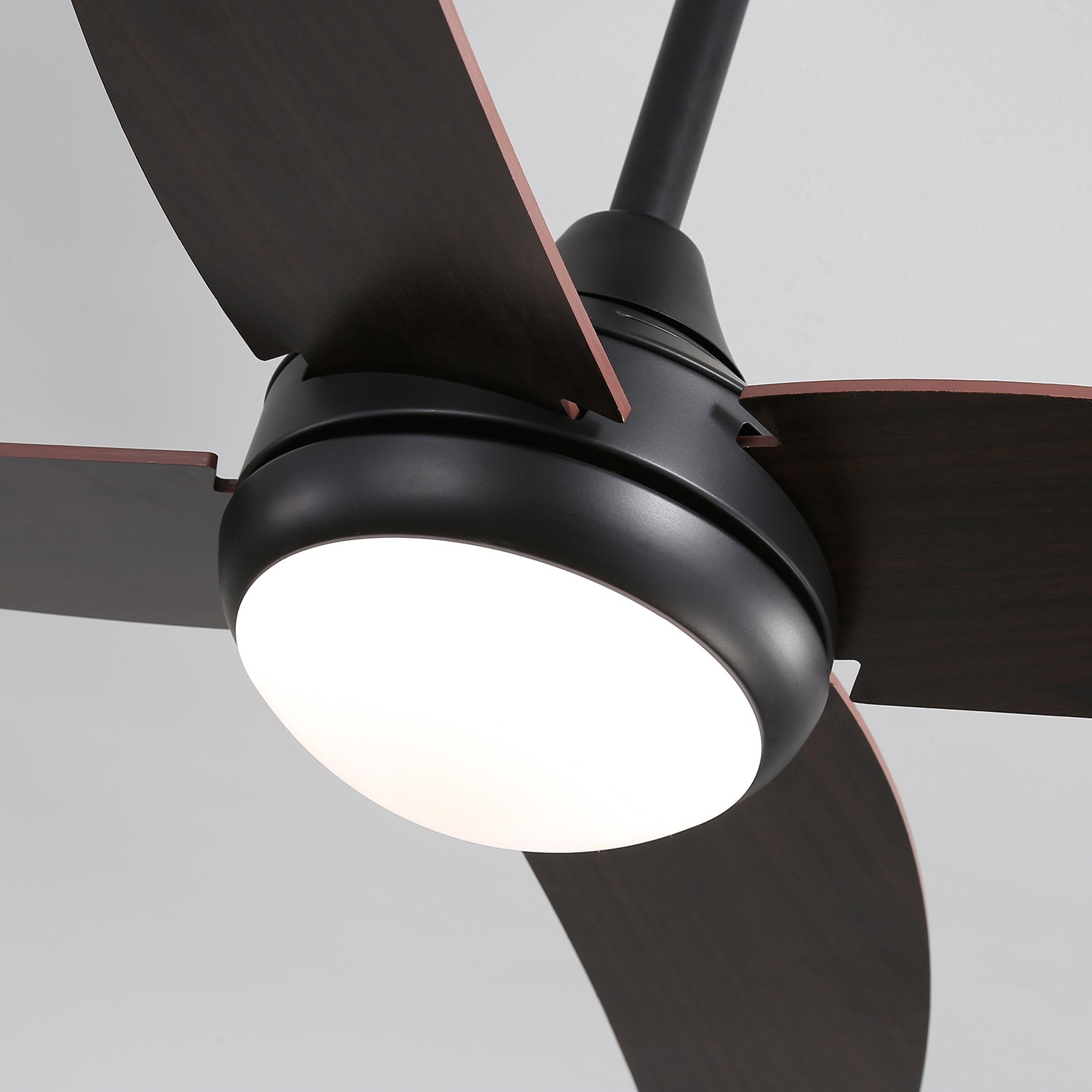Versatile 42"/48" Ceiling Fan with LED Lamp and Remote - Atelier Dubois Paris