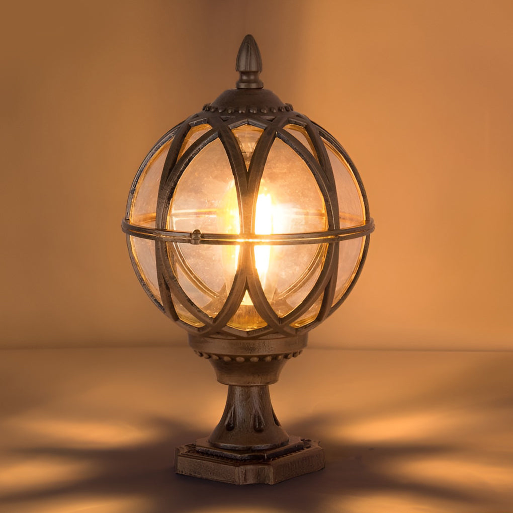 Vintage Outdoor Wall Lantern – Classic Glass & Metal Light for Porch