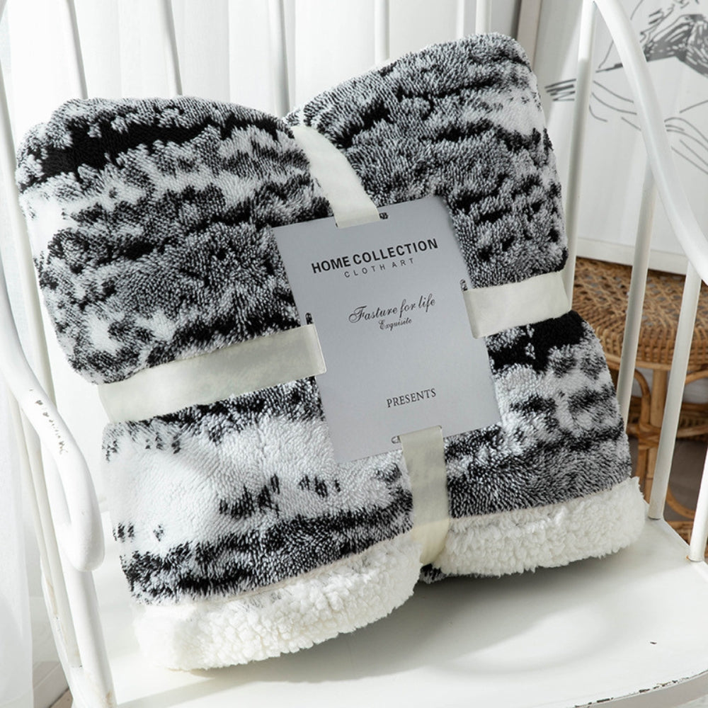 Elegant Seraphina Velvet Sherpa Blanket