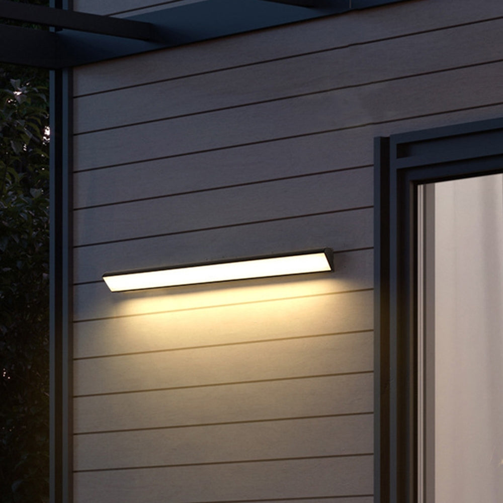Modern Outdoor Wall Light – Linear-Shaped LED Fixture , IP65 Rated