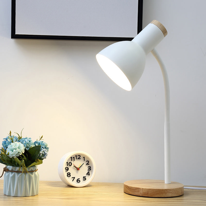 Sleek Modern Table Lamp with Metal Dome Shade – E27 Socket