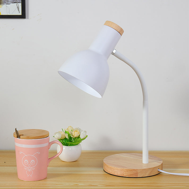 Sleek Modern Table Lamp with Metal Dome Shade – E27 Socket