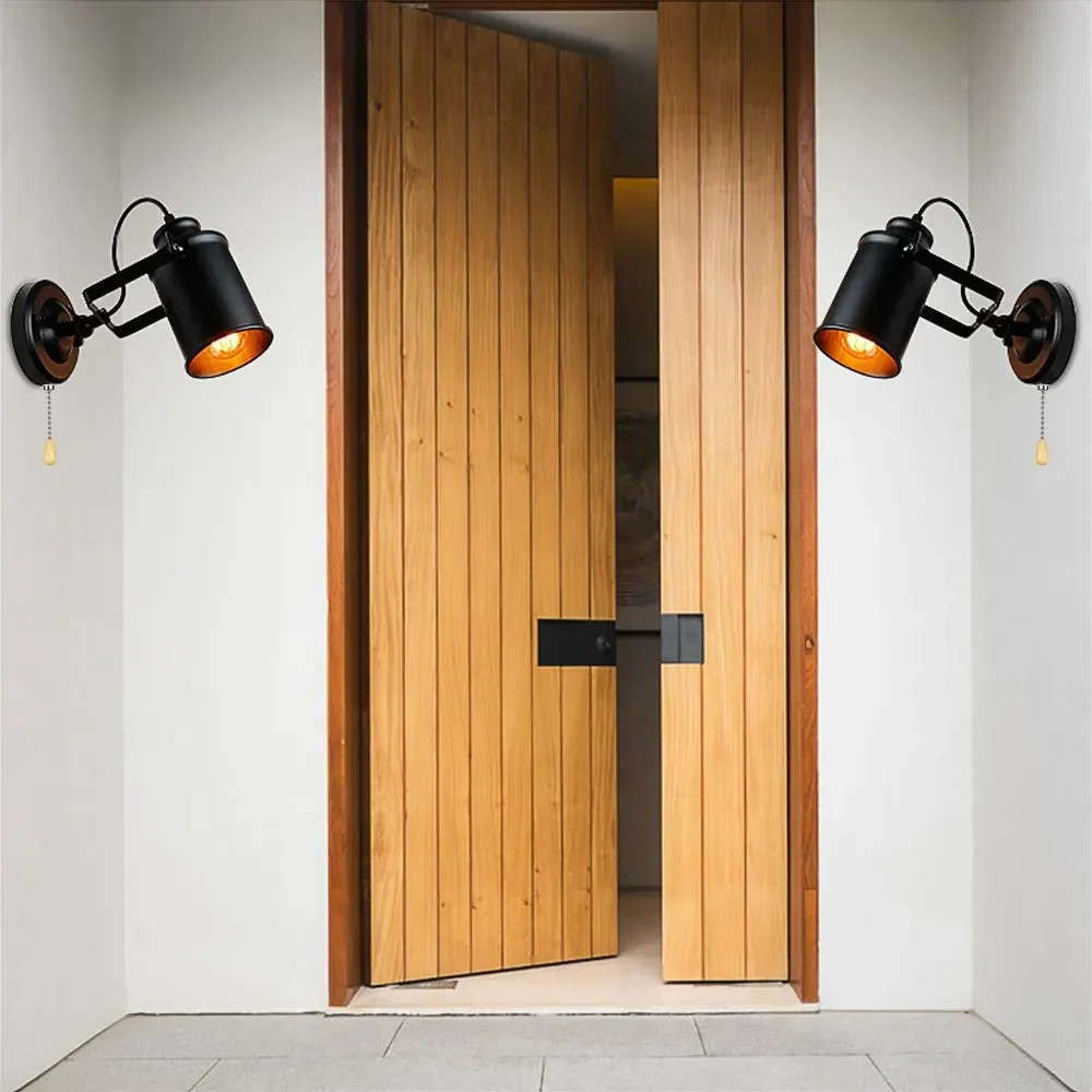 Indoor Industrial Wall Lamp – Adjustable Spotlight Head