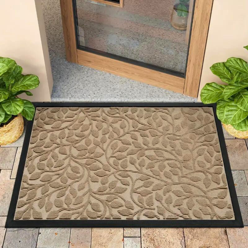 Classic Elegance Door Mat – Perfect Entryway Accessory
