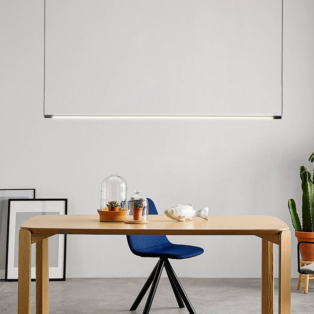 Minimalist Black Pendant Lamp – Sleek Indoor Lighting