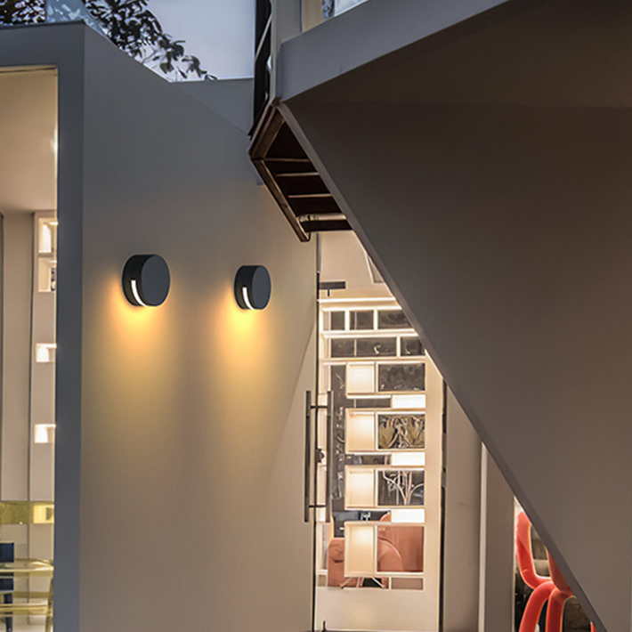 Contemporary Round Glass Outdoor Wall Lamp
