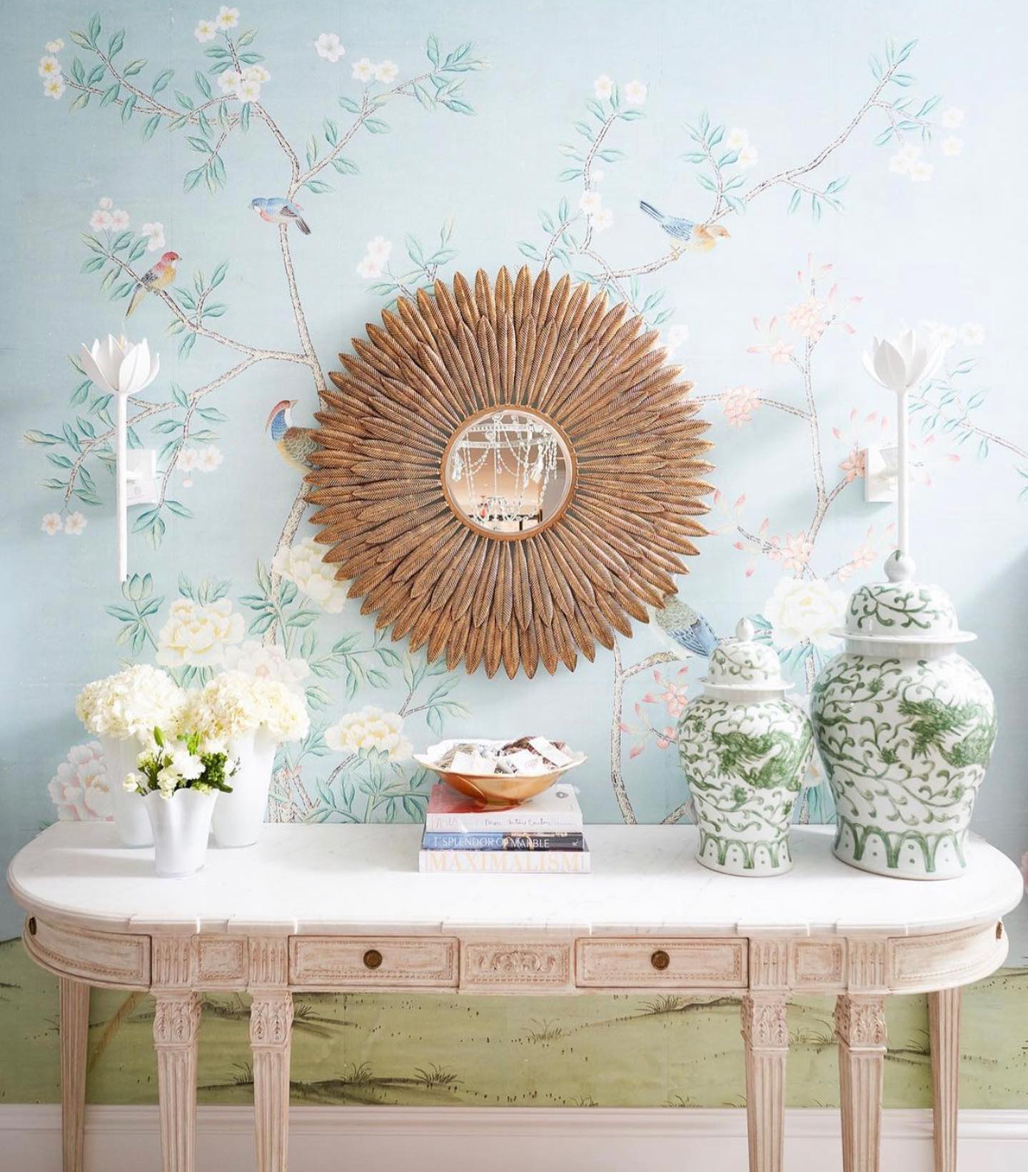 Floral Wall Sconce with Plaster Finish – Brass Accent Decorative Wall Light