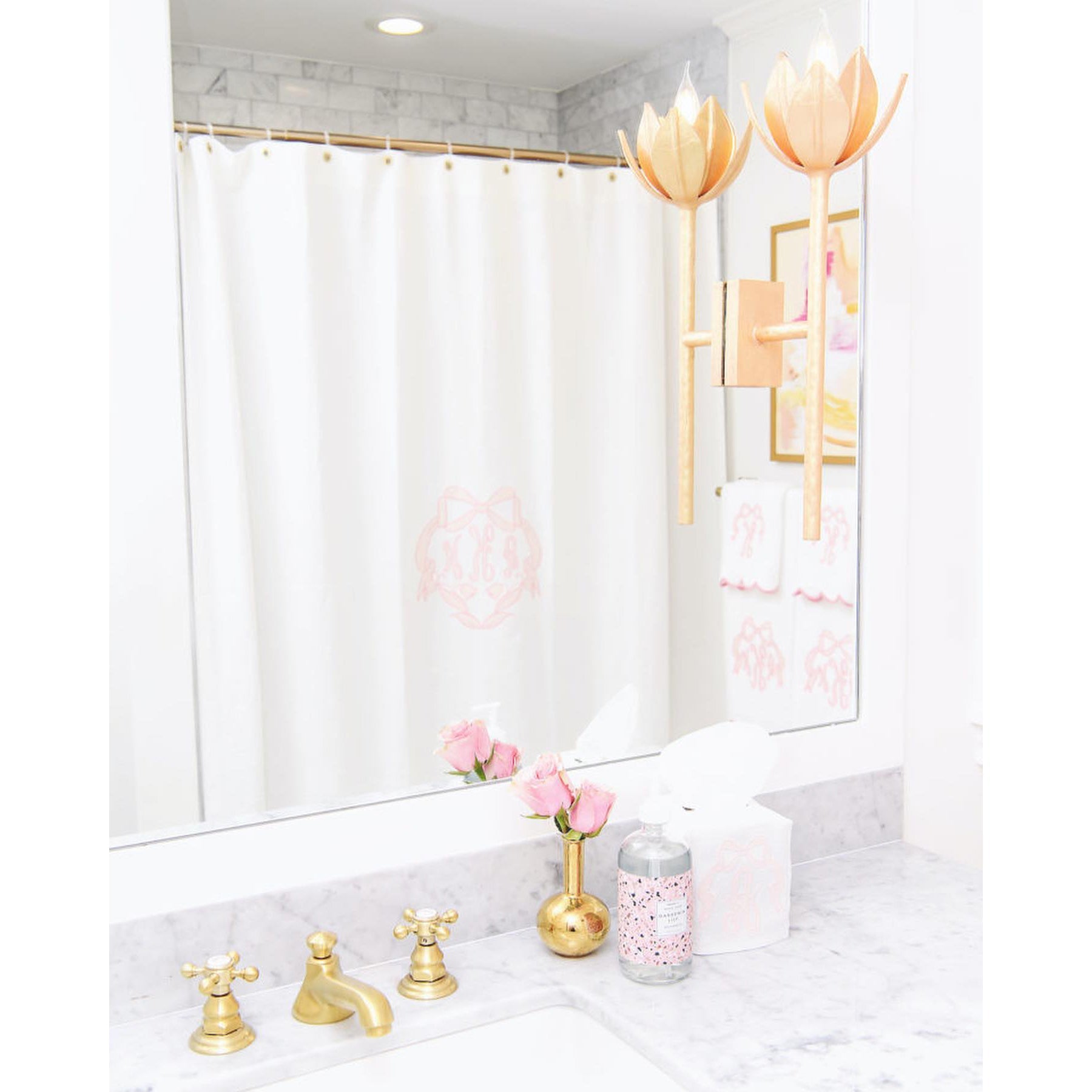 Floral Wall Sconce with Plaster Finish – Brass Accent Decorative Wall Light