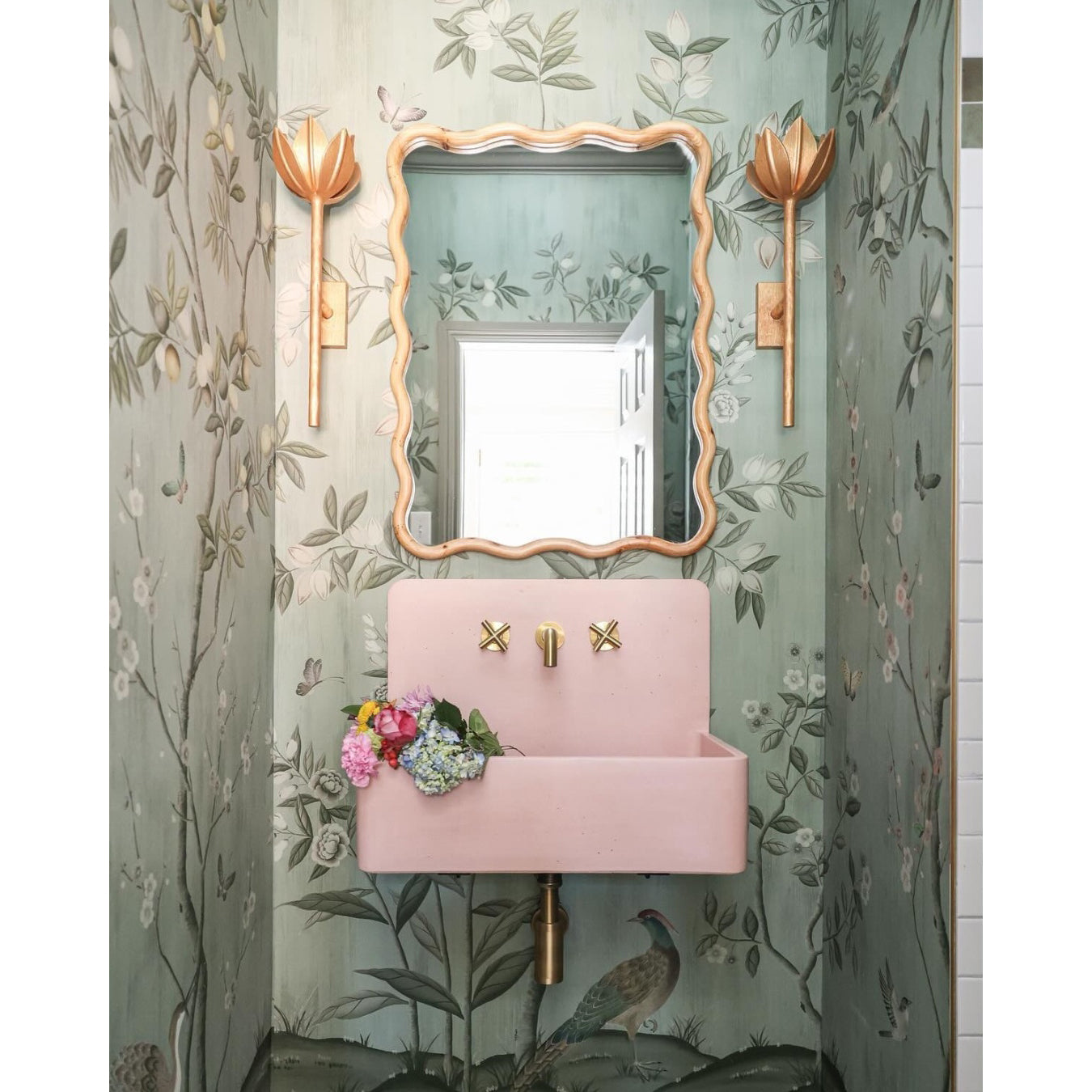 Floral Wall Sconce with Plaster Finish – Brass Accent Decorative Wall Light