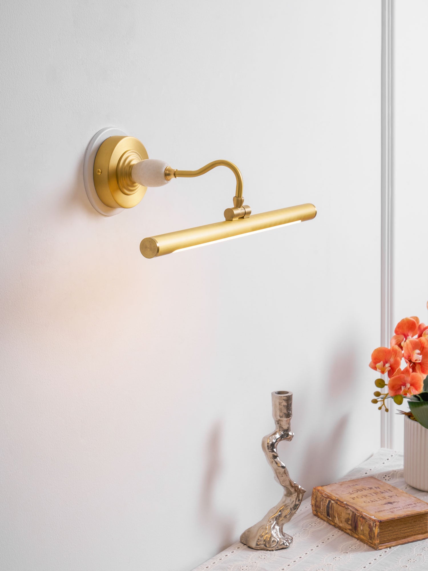 Archer Art LED Wall Lamp – Bedrooms & Hallways LED Picture Light