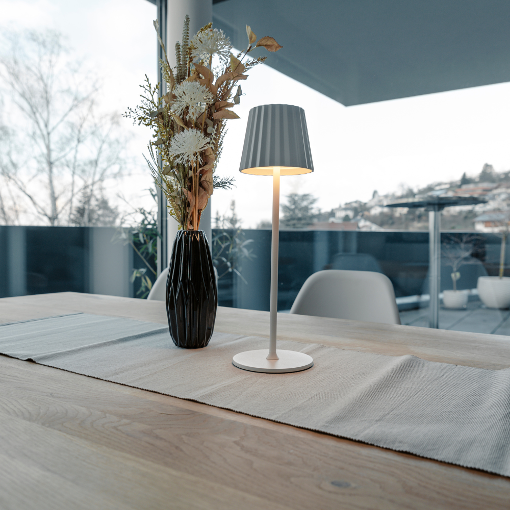 Easy Touch Dimming Compact Table Lamp
