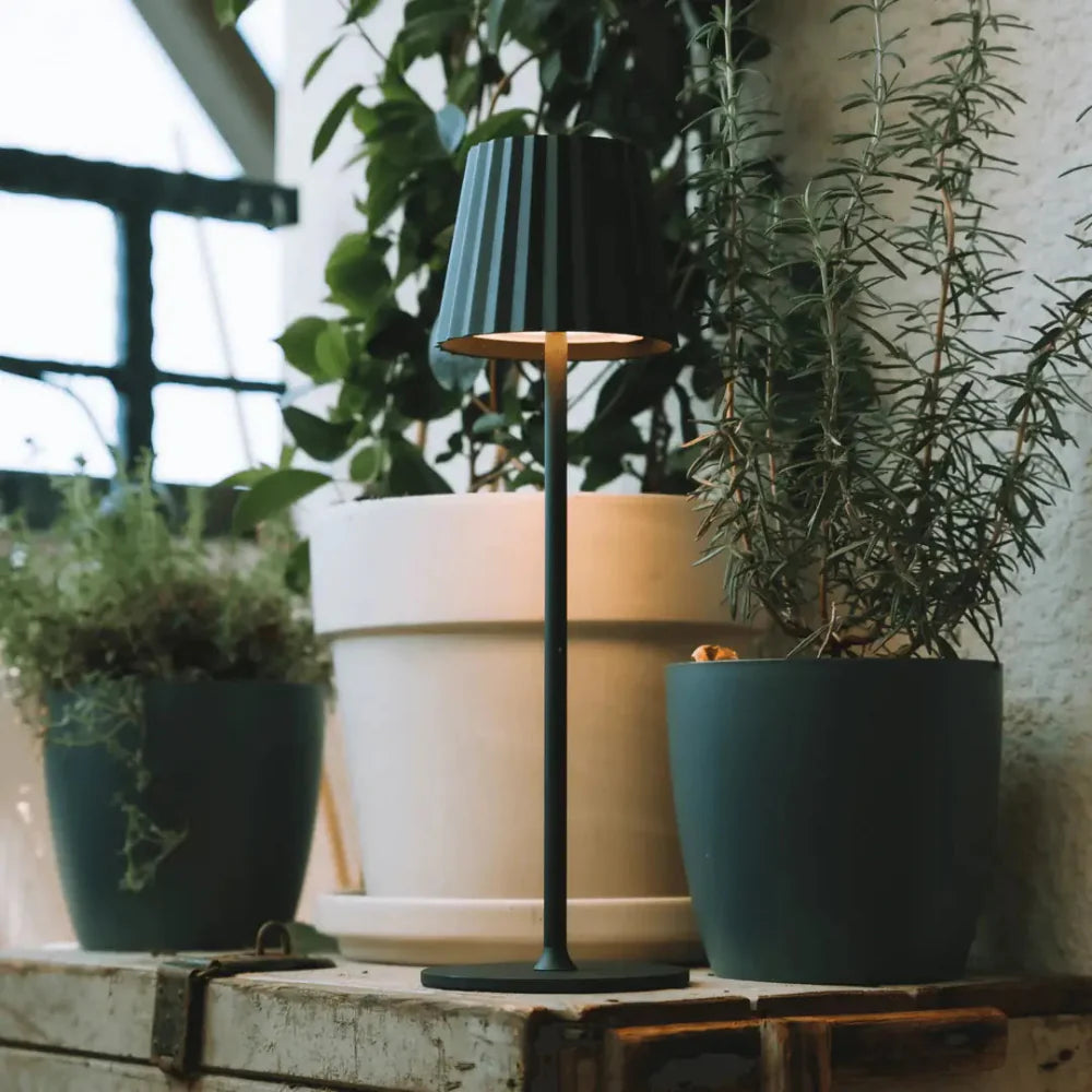 Easy Touch Dimming Compact Table Lamp