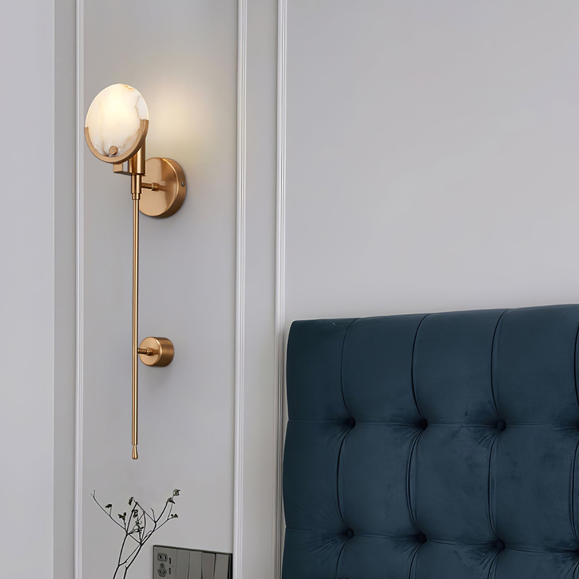 Modern Brass Wall Sconce – Alabaster Shade Accent Lamp