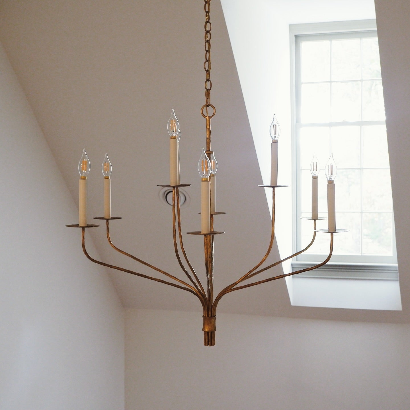 Classic Candle Chandelier – Timeless Pendant Light