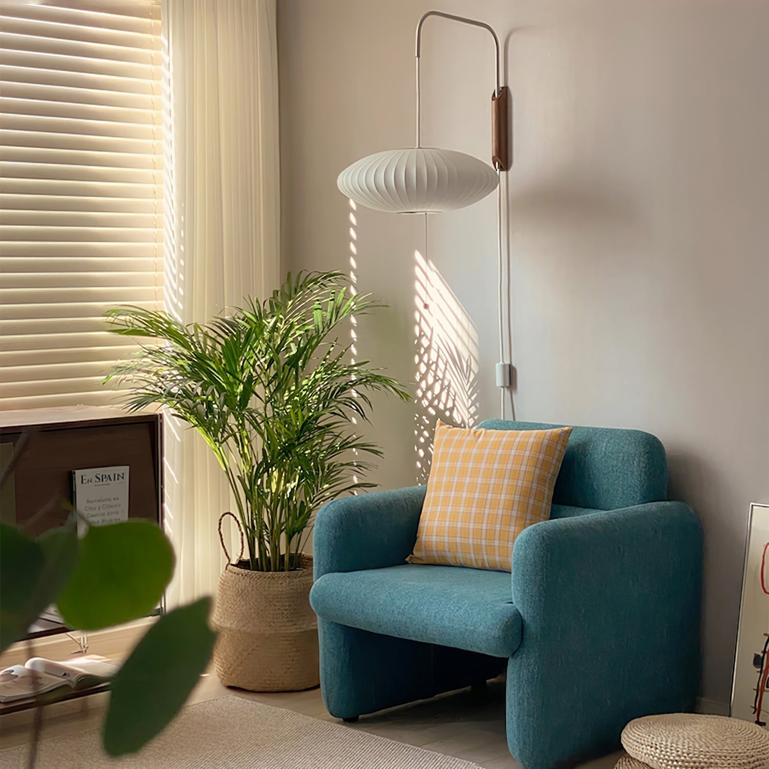 Chinese Lantern Style Wall Lamp