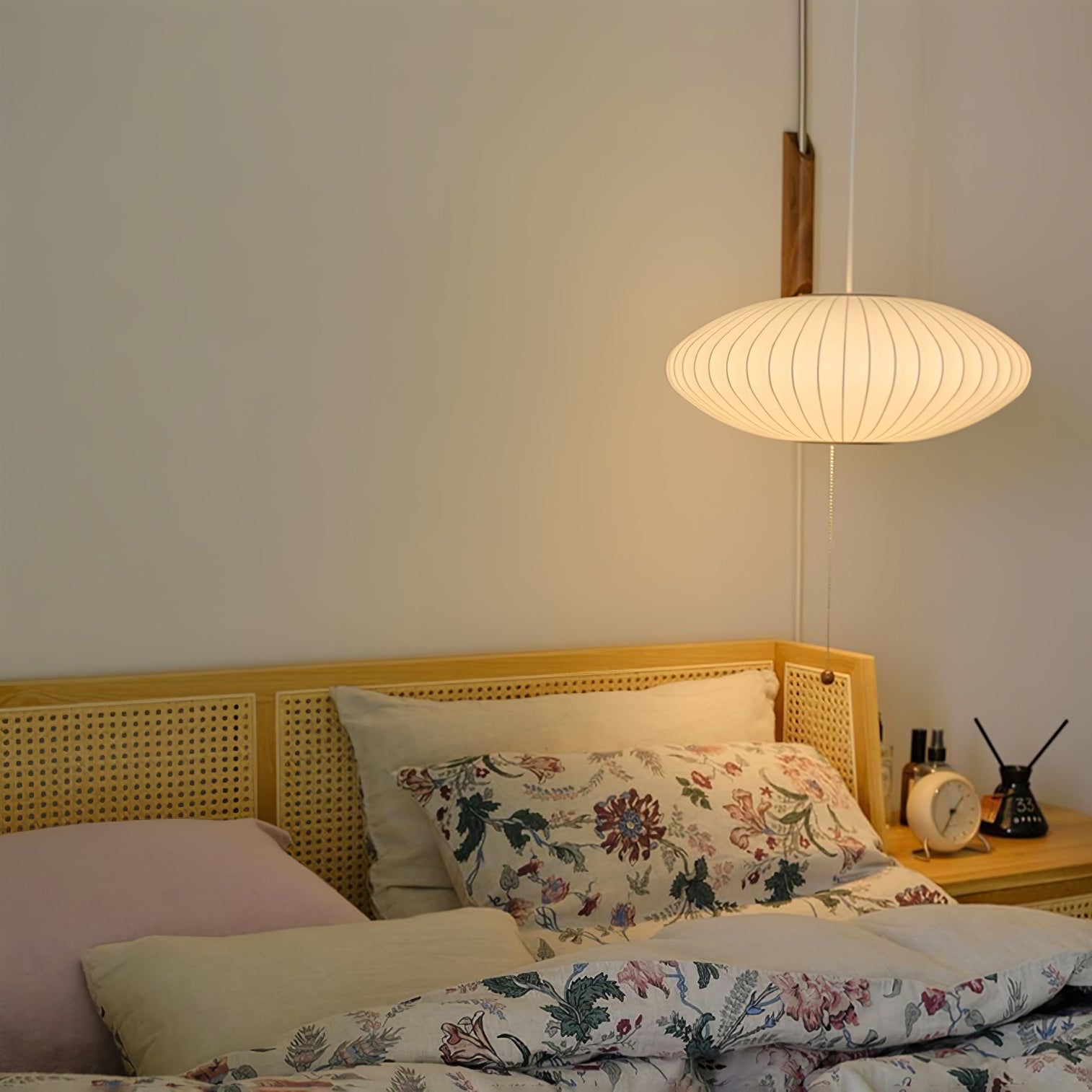 Chinese Lantern Style Wall Lamp