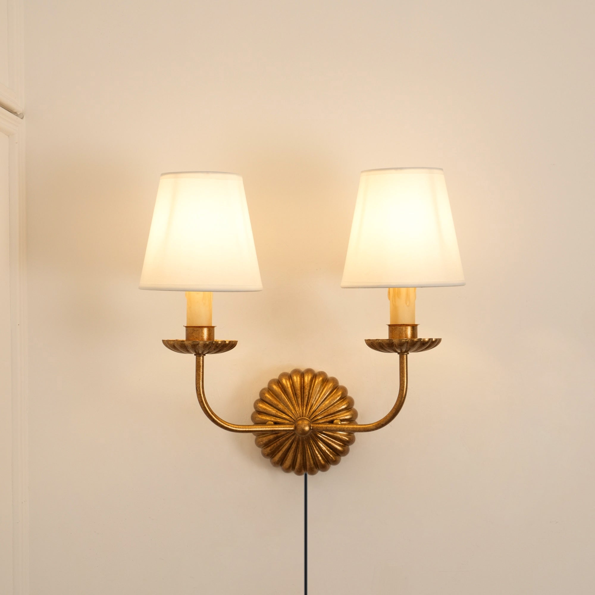 Antique Style Gold Plug-in Wall Sconce – Ribbed Backplate with Fabric Shade