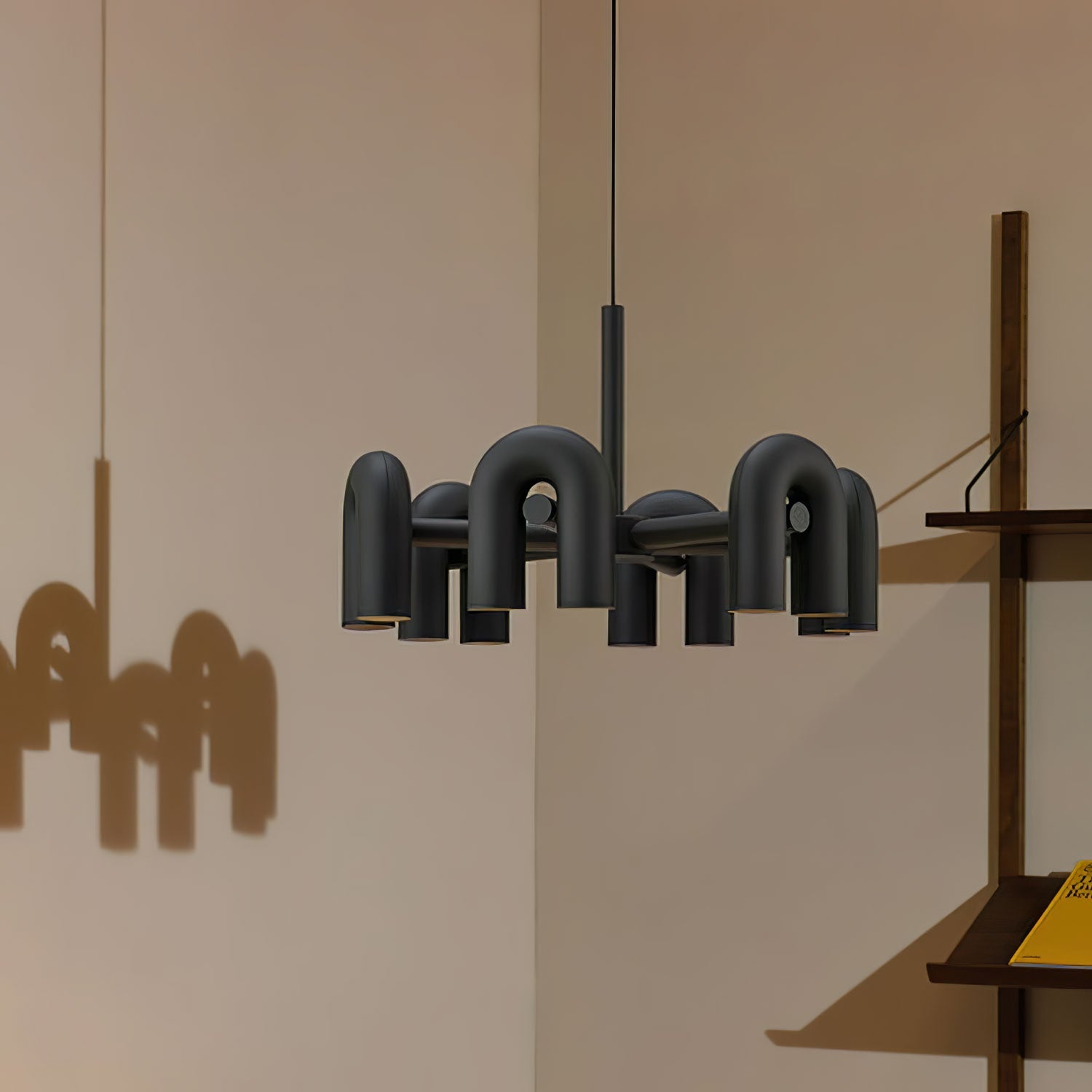 Contemporary Cirkus Chandelier – Sculptural U-Shaped Ceiling Light