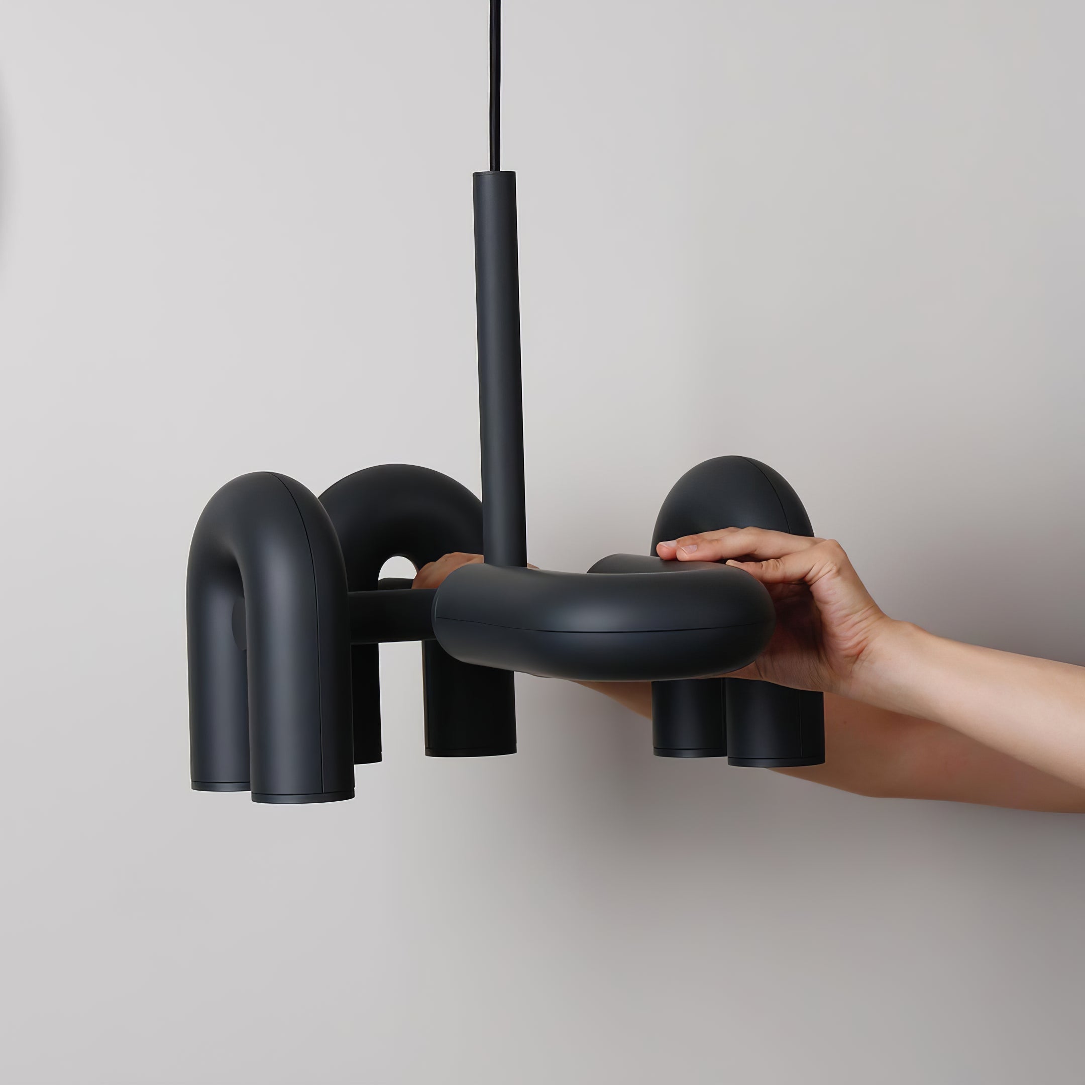 Contemporary Cirkus Chandelier – Sculptural U-Shaped Ceiling Light