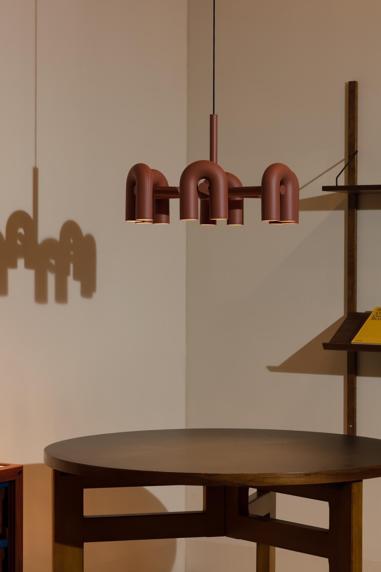 Contemporary Cirkus Chandelier – Sculptural U-Shaped Ceiling Light