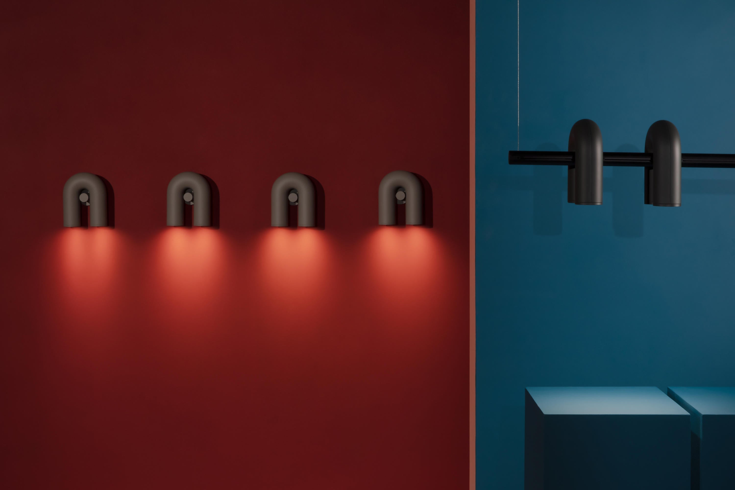 Contemporary U-Shape Wall Light