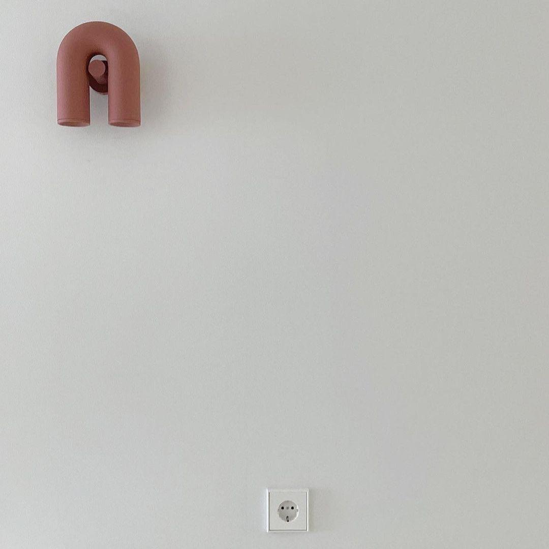 Contemporary U-Shape Wall Light