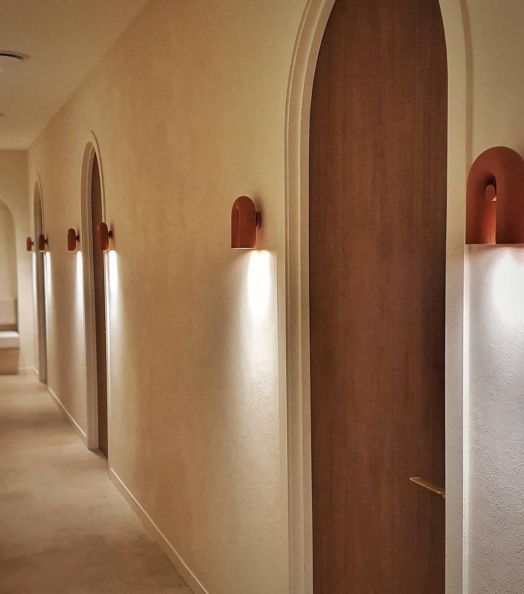 Contemporary U-Shape Wall Light