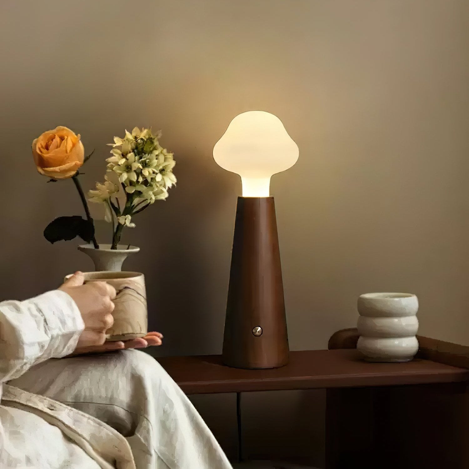 Mini-Cloud Side Table Lamp