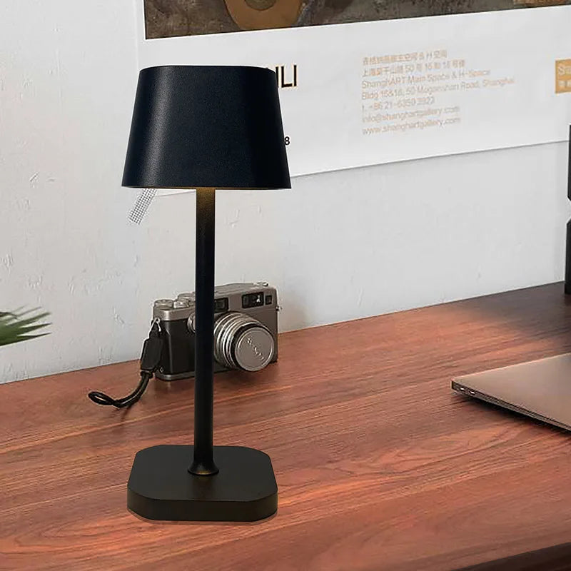 Wireless Aluminum LED Table Lamp with Touch Dimmer – Rechargeable & Portable