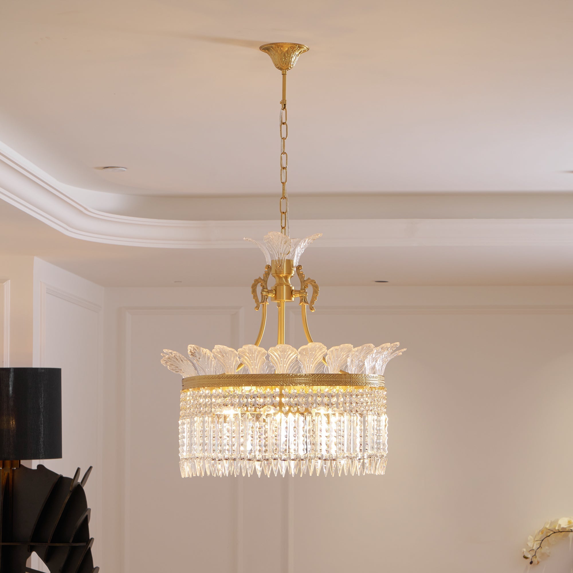 Brass Frame Crystal Chandelier – Timeless Decorative Lighting
