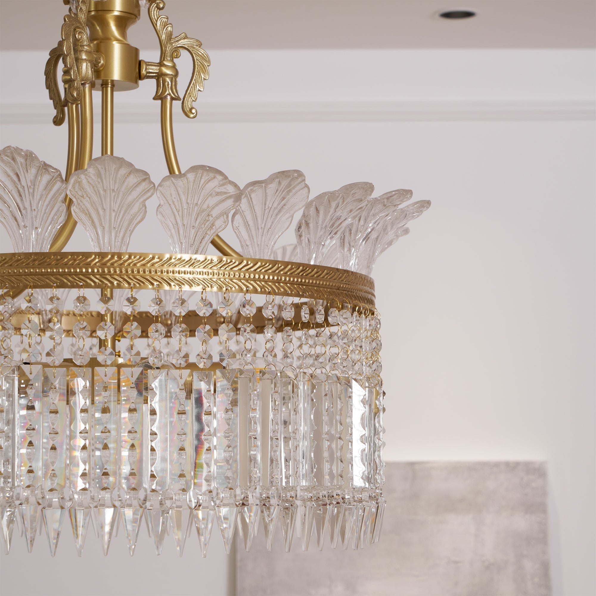 Brass Frame Crystal Chandelier – Timeless Decorative Lighting