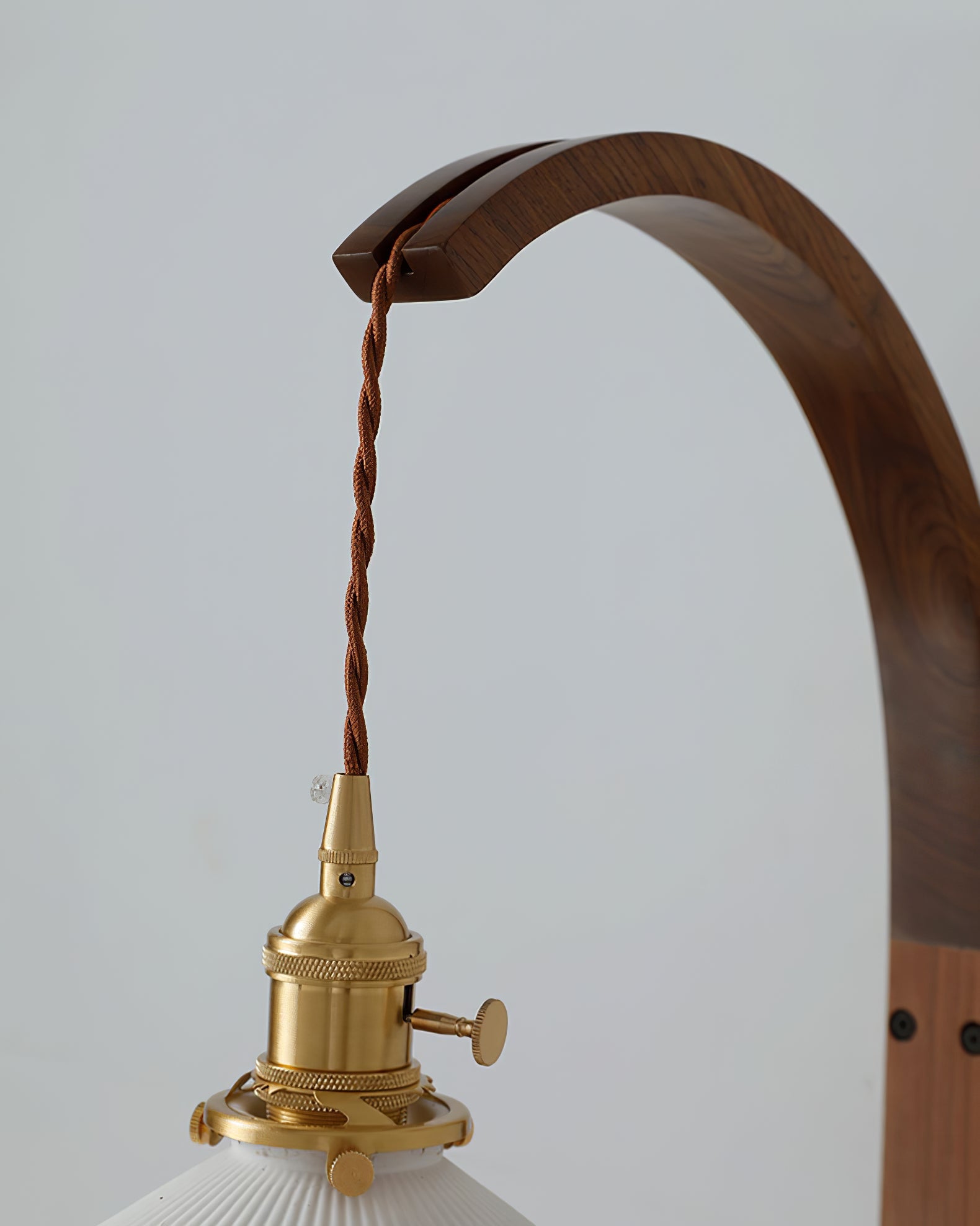 Curved Ceramic Wall Light with Walnut Finish – Plug-in Design