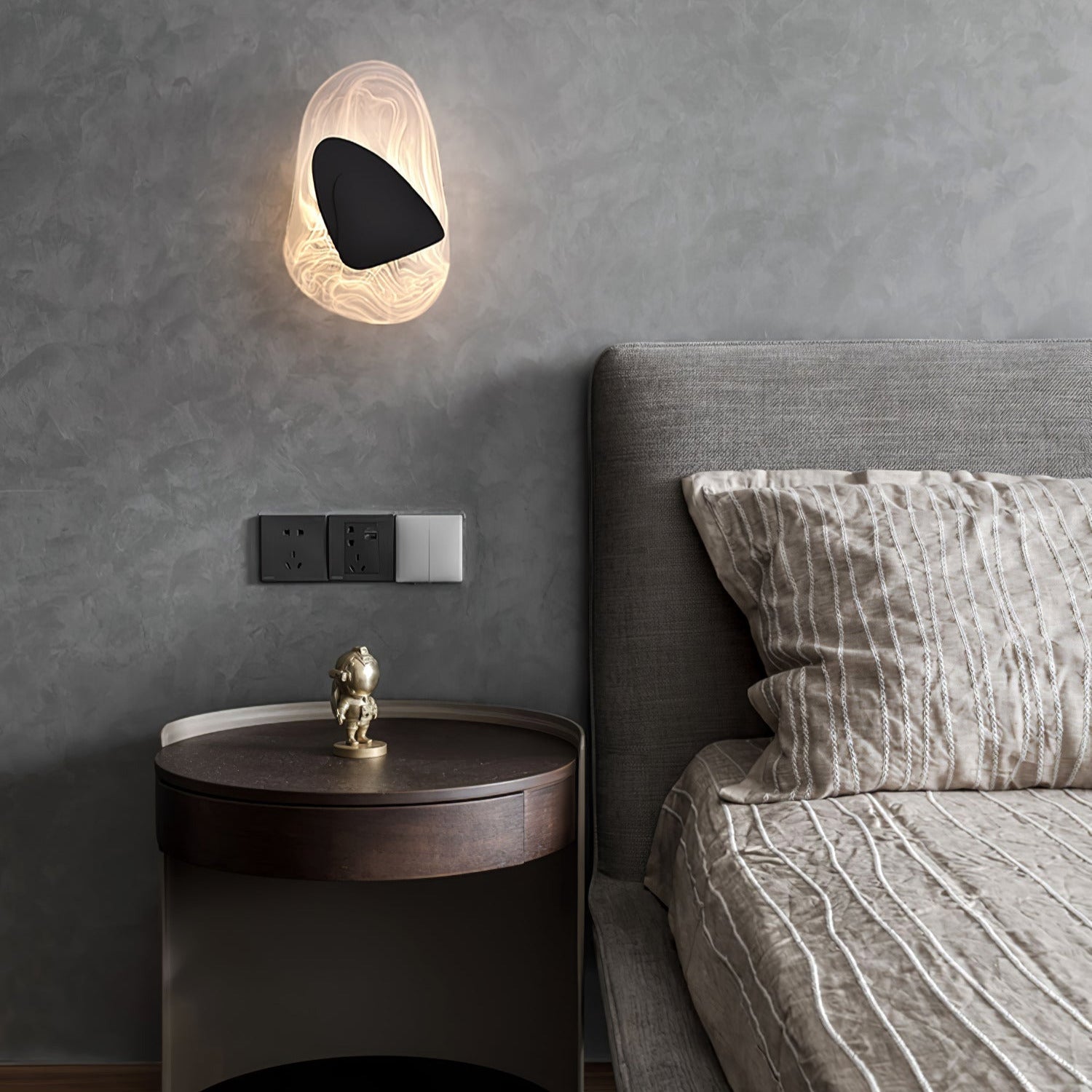 Artistic Glass Wall Sconce – Fluid Design LED Lamp