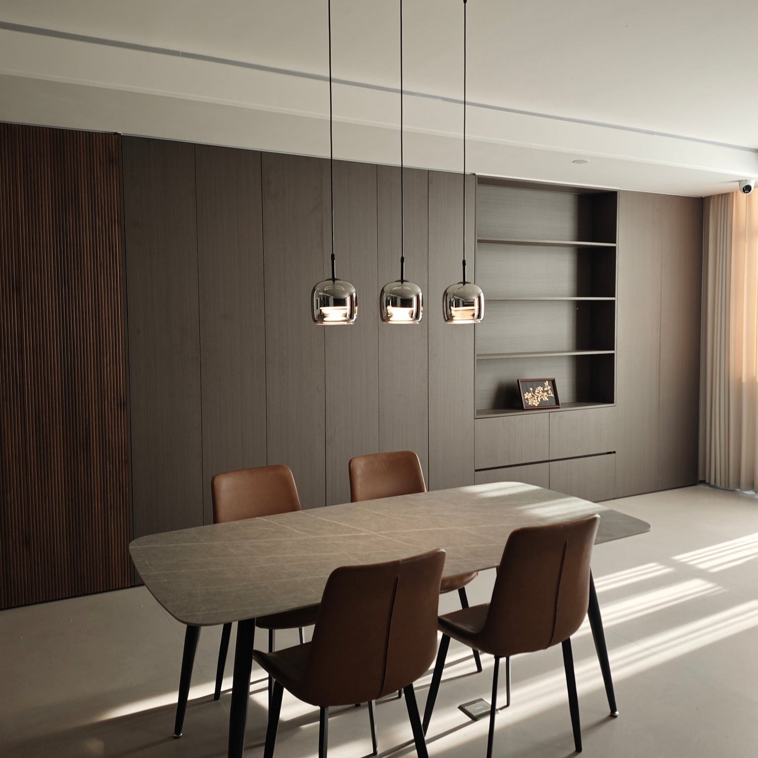Modern Glass and Metal Pendant Light – Adjustable Chain Ceiling Fixture