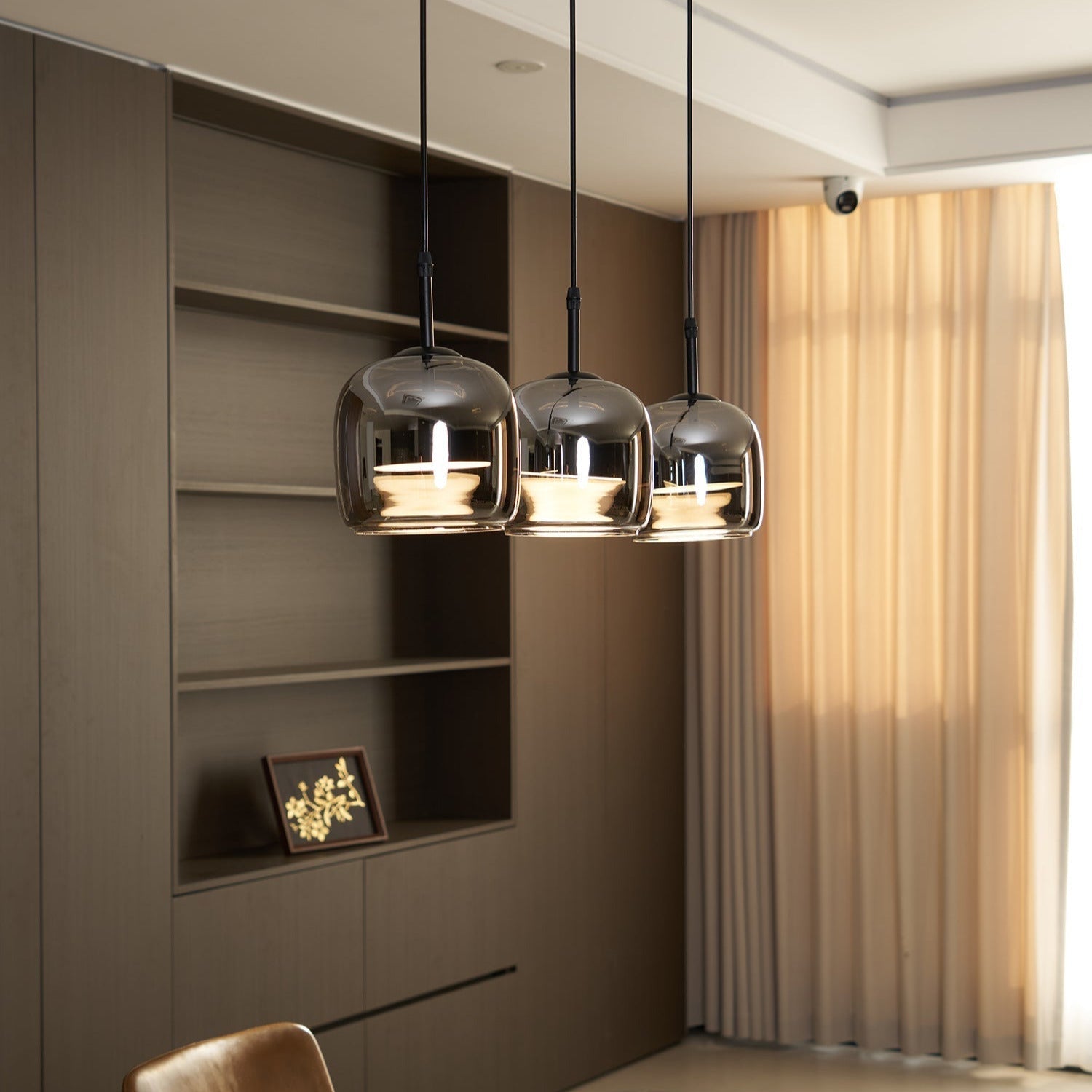 Modern Glass and Metal Pendant Light – Adjustable Chain Ceiling Fixture