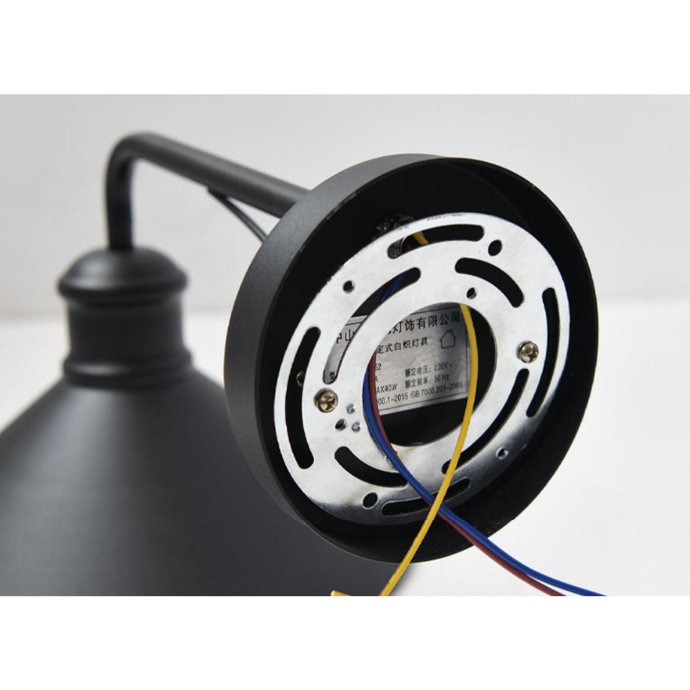 Classic Cone-Shaped Outdoor Wall Lamp – Retro Style Metal Lighting