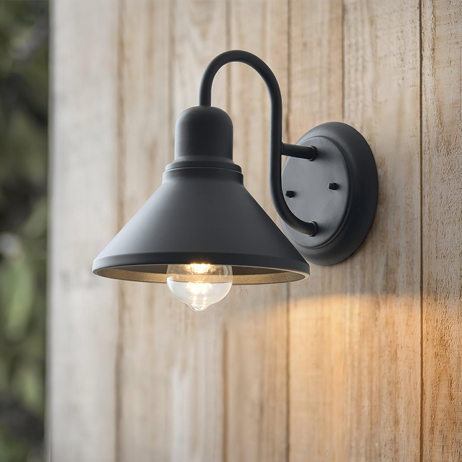 Classic Cone-Shaped Outdoor Wall Lamp – Retro Style Metal Lighting