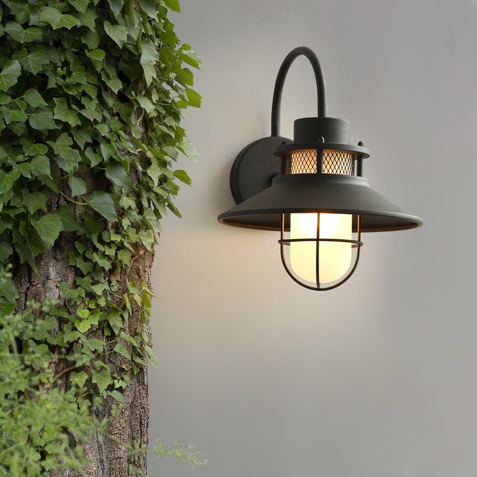 Kettle Shape Outdoor Wall Fixture | Classic Wall Light