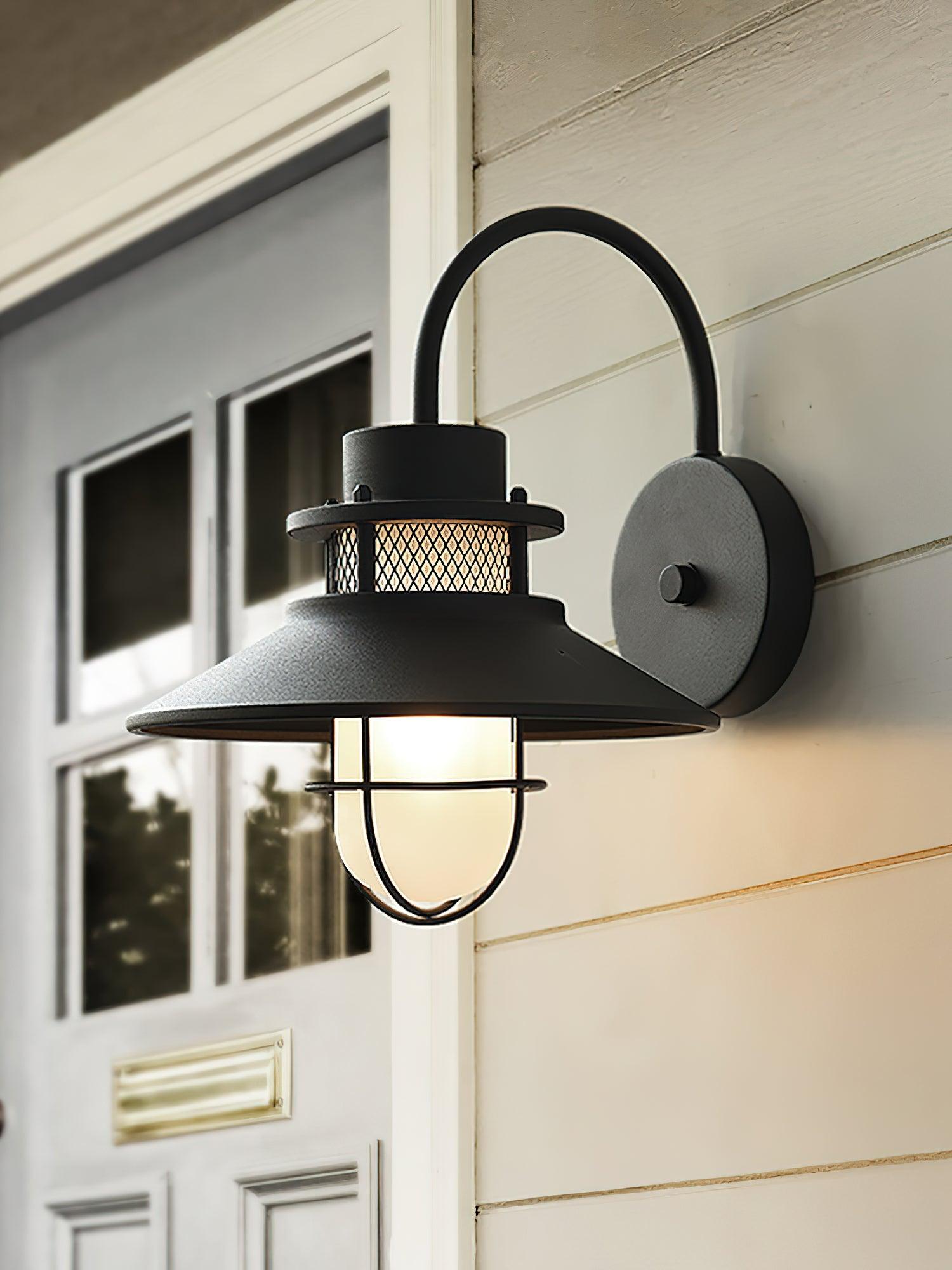 Kettle Shape Outdoor Wall Fixture | Classic Wall Light