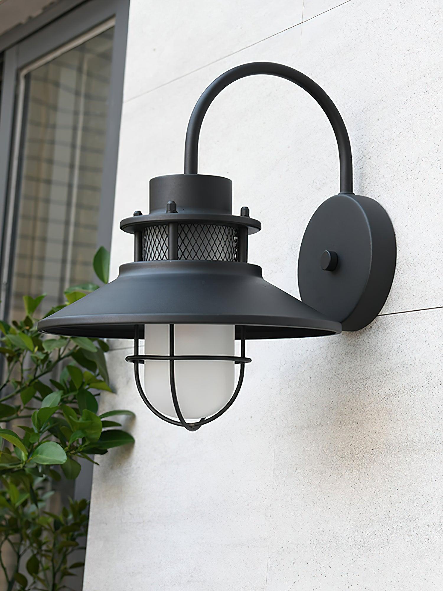 Kettle Shape Outdoor Wall Fixture | Classic Wall Light