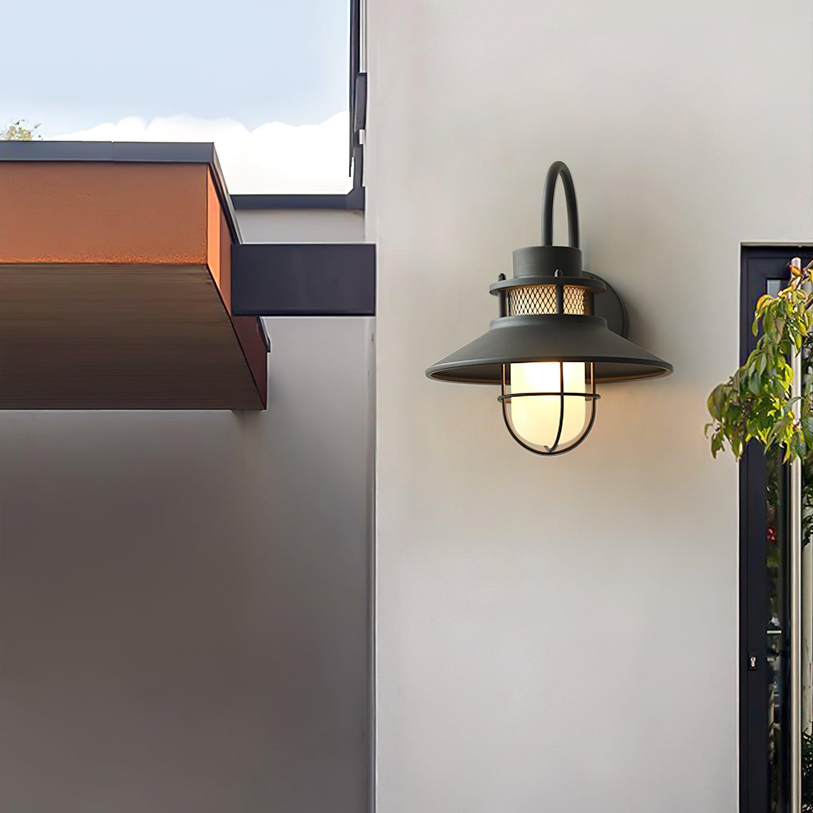 Kettle Shape Outdoor Wall Fixture | Classic Wall Light