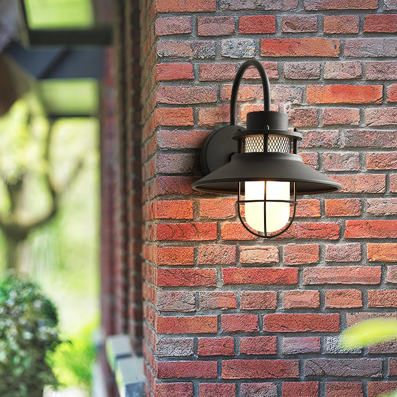 Kettle Shape Outdoor Wall Fixture | Classic Wall Light
