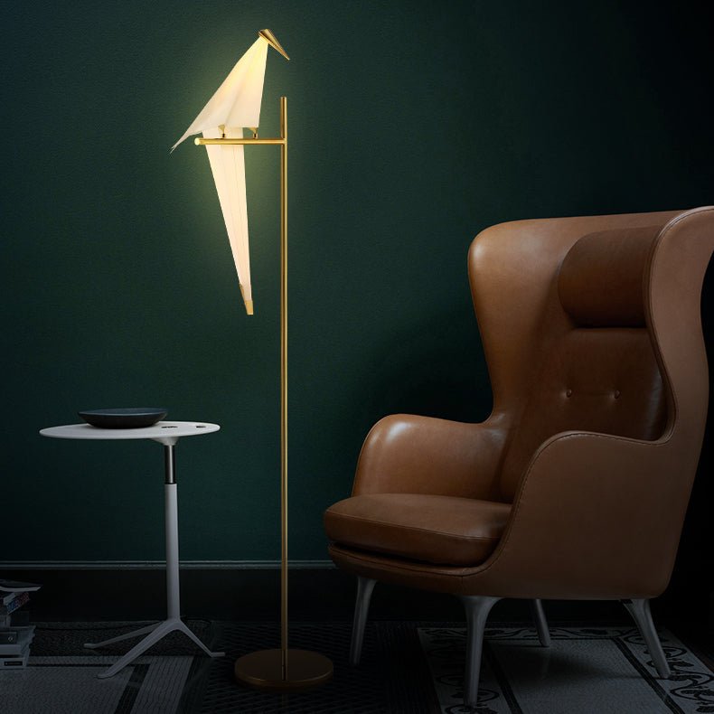 Magnetic Bird Table Lamp