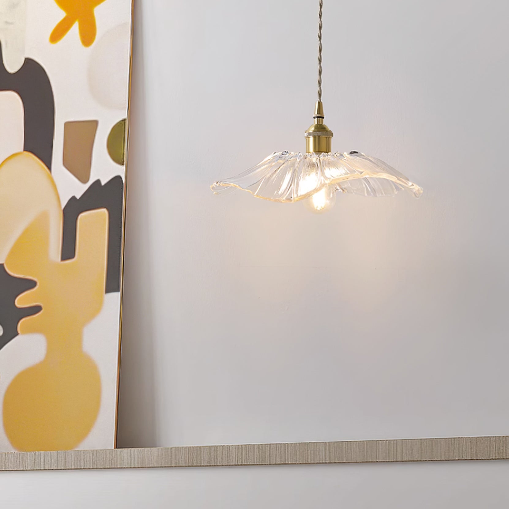Flower-Shaped Pendant Light – Clear Glass Petals with Retro Brass Details